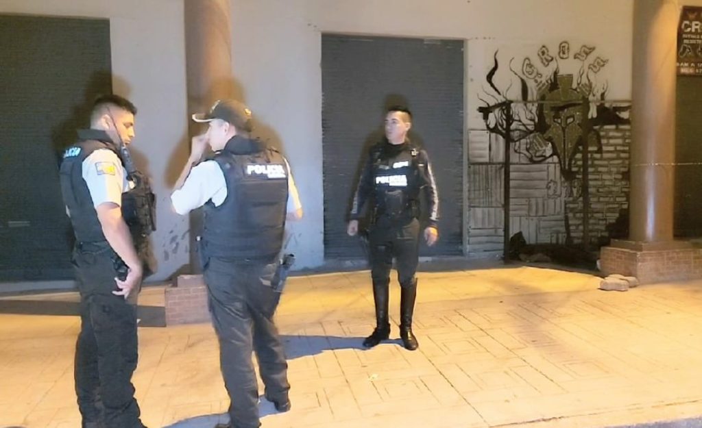 El cadáver fue llevado a la morgue del Servicio de Medicina Legal y Ciencias Forenses de Loja.