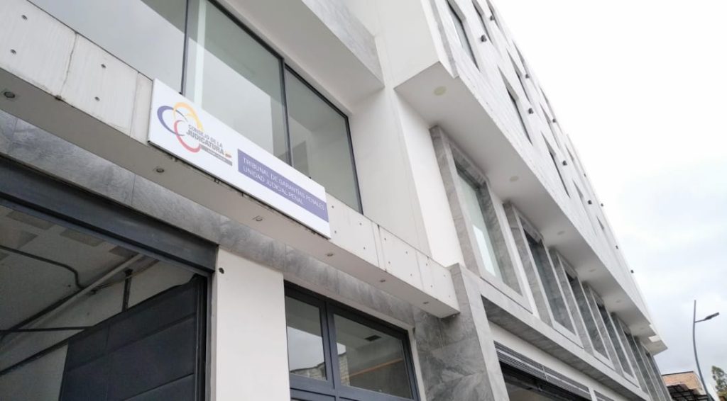 El Servicio Integrado de Seguridad comunicó la alerta a la Policía, para que intervenga.