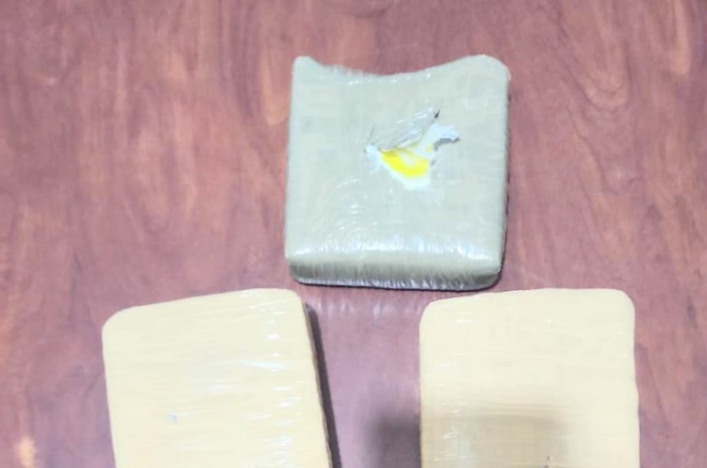 La droga fue sometida a la Prueba de Identificación Preliminar Homologada (PIPH) y el resultado es positivo.