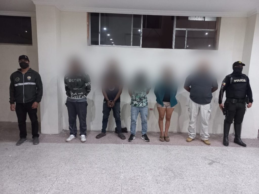 Cinco fueron aprehendidos mientras se movilizaban en un camión.
