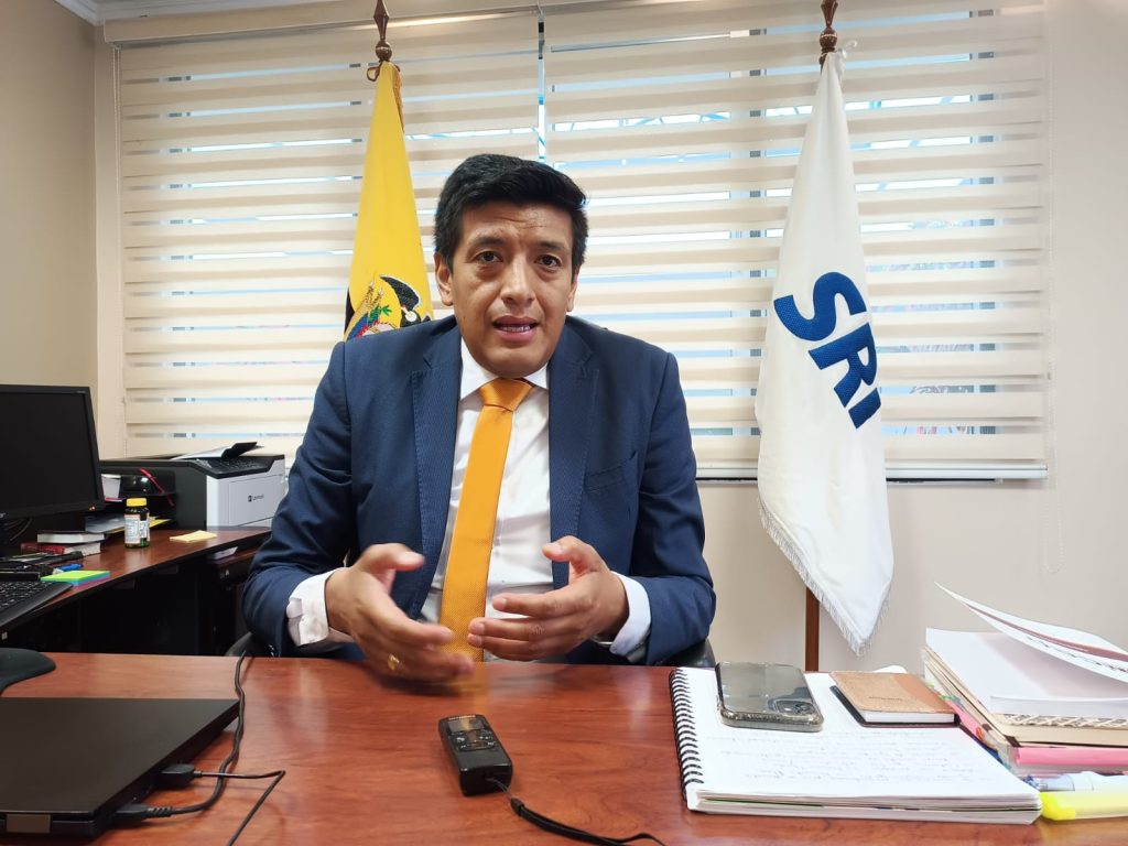 Julio César Ruiz Zhingre dice que los recursos que el Estado dejará de percibir ahora están en ‘los bolsillos de los ecuatorianos’.