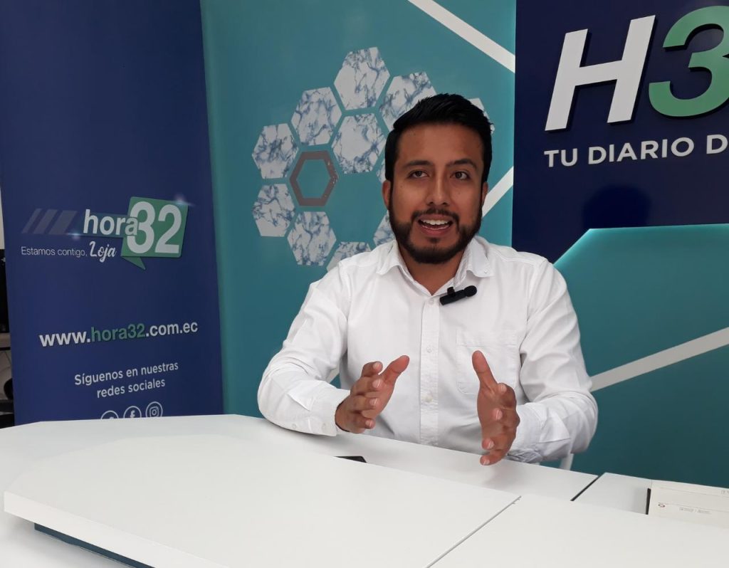 El aspirante señala que hay que ir al Cabildo lojano a servir a la ciudadanía porque así debe ser la política.