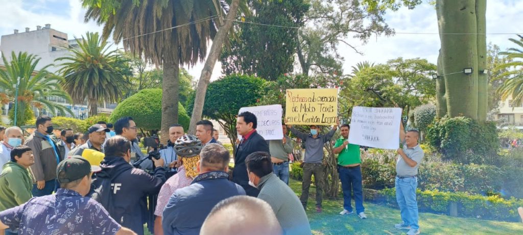 Varias han sido las manifestaciones de los socios de las cooperativas de transporte, en oposición al proyecto de Pablo Burneo.