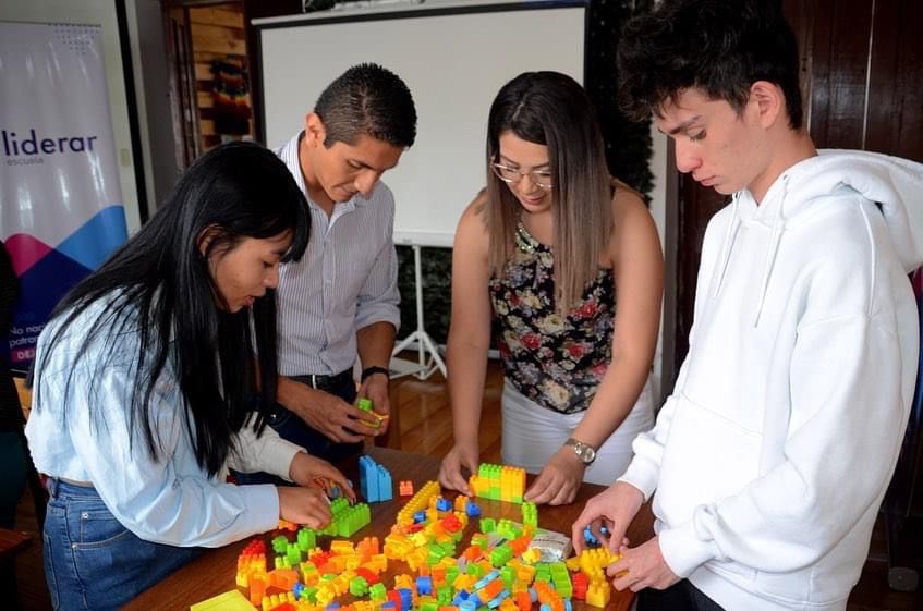 Emprendec es un centro de emprendimiento e innovación social fundado en 2017. Tiene una certificación B.