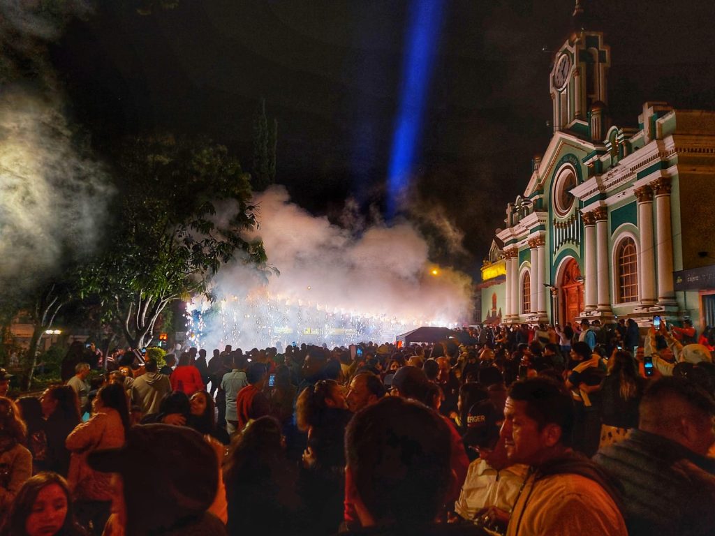 Un gran número de personas se concentraron en el ‘Valle de la Longevidad’