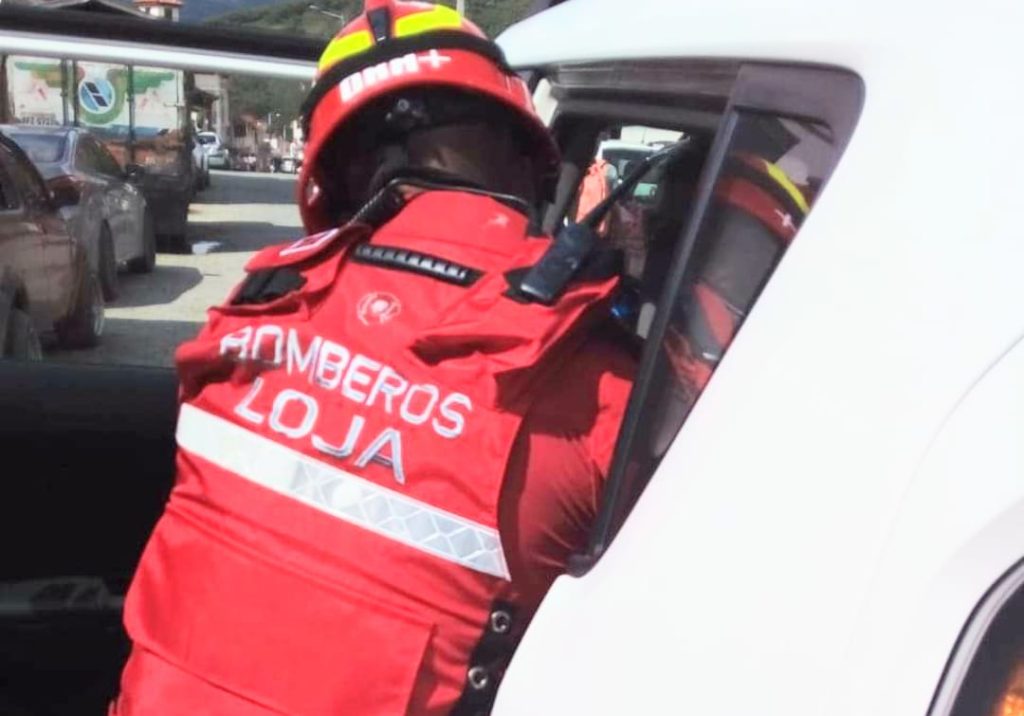 Los bomberos estuvieron alertas a las eventualidades.