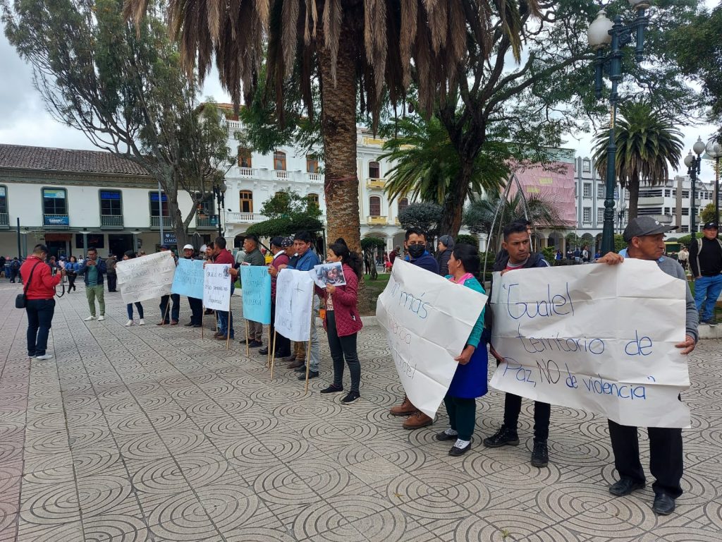 Plantón a favor de la minería.