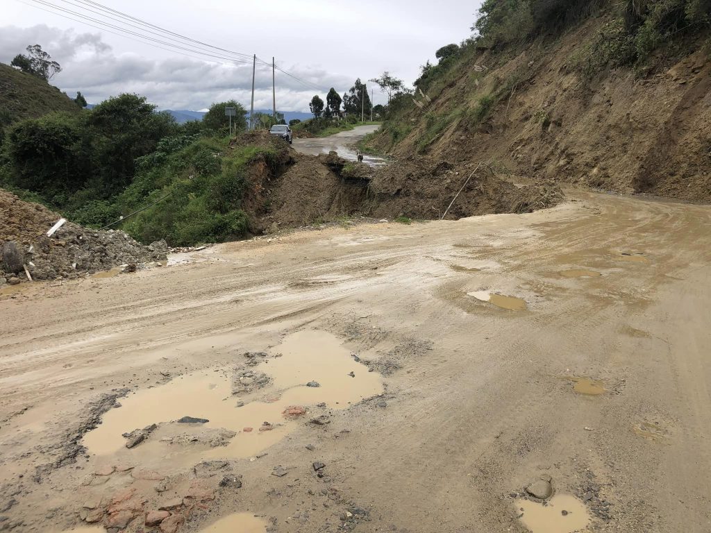 Al momento hay más dificultad para transitar por esta arteria de 22 kilómetros.