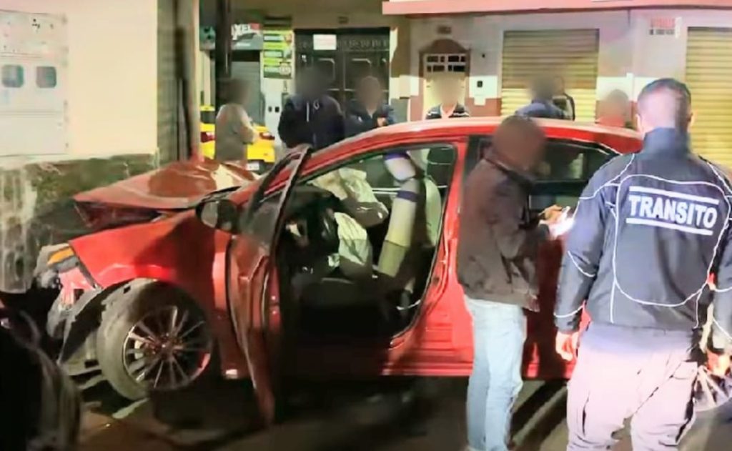 Ocurrió en la esquina de las calles Sucre y Catacocha, la madrugada del último sábado.