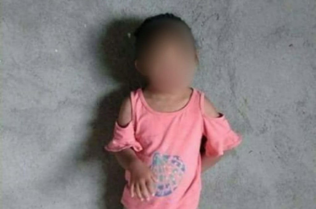 La mañana del último domingo se encontró a la niña sin signos vitales.