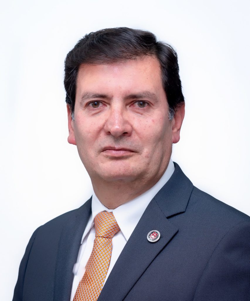 Pablo Cisneros Quintanilla, decano de la Unidad Académica de Otras Modalidades de Estudio de la institución superior.