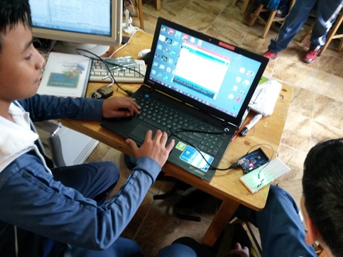 La robótica fomenta en los alumnos el aprendizaje de otras ramas del conocimiento.