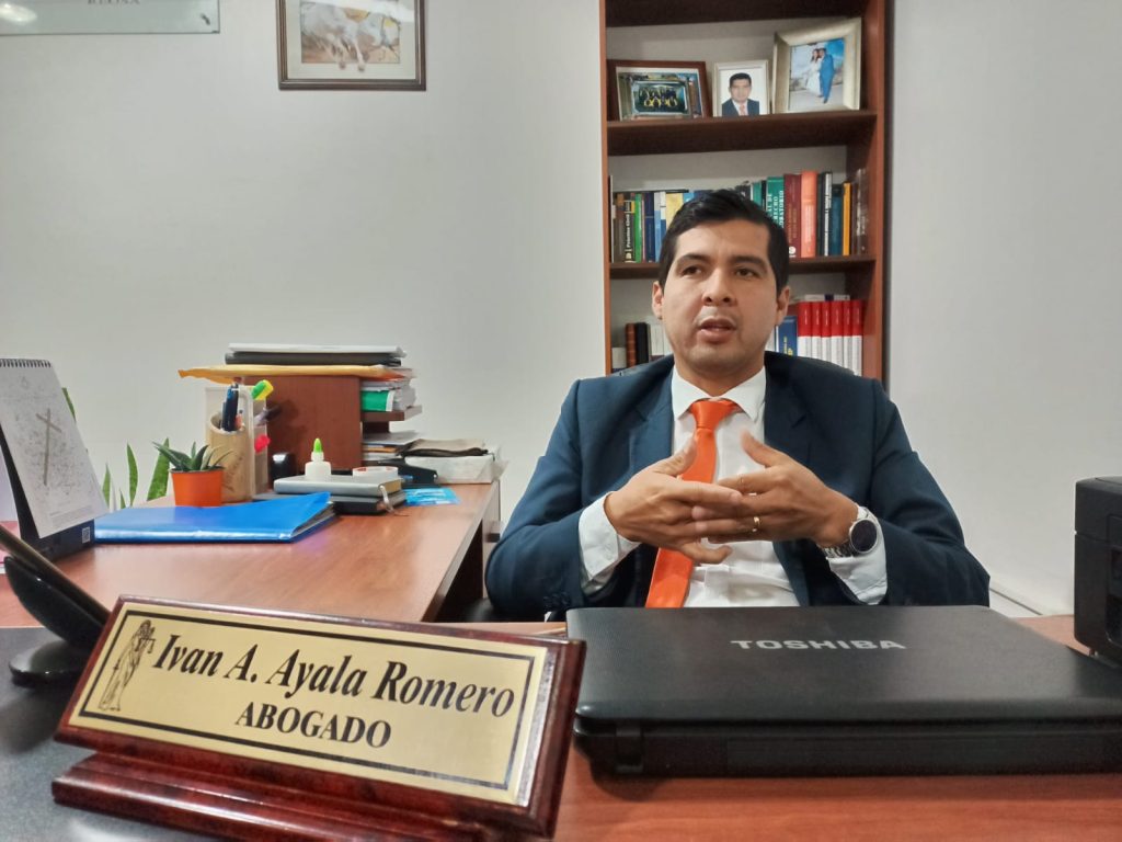 Iván Ayala Romero invita a todos los lojanos a que este sábado acudan al parque central para que entreguen sus donativos.