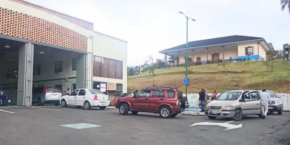 Los fines de mes es cuando se incrementa la presencia de personas. 