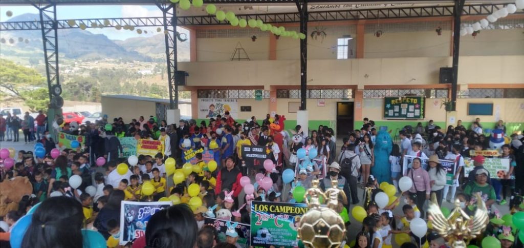 La entidad educativa se encuentra en el sector occidente de la ciudad.