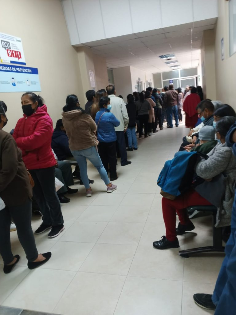 IESS: pacientes, hospital Manuel Ygnacio Monteros, turnos, IESS, Loja, falta personal