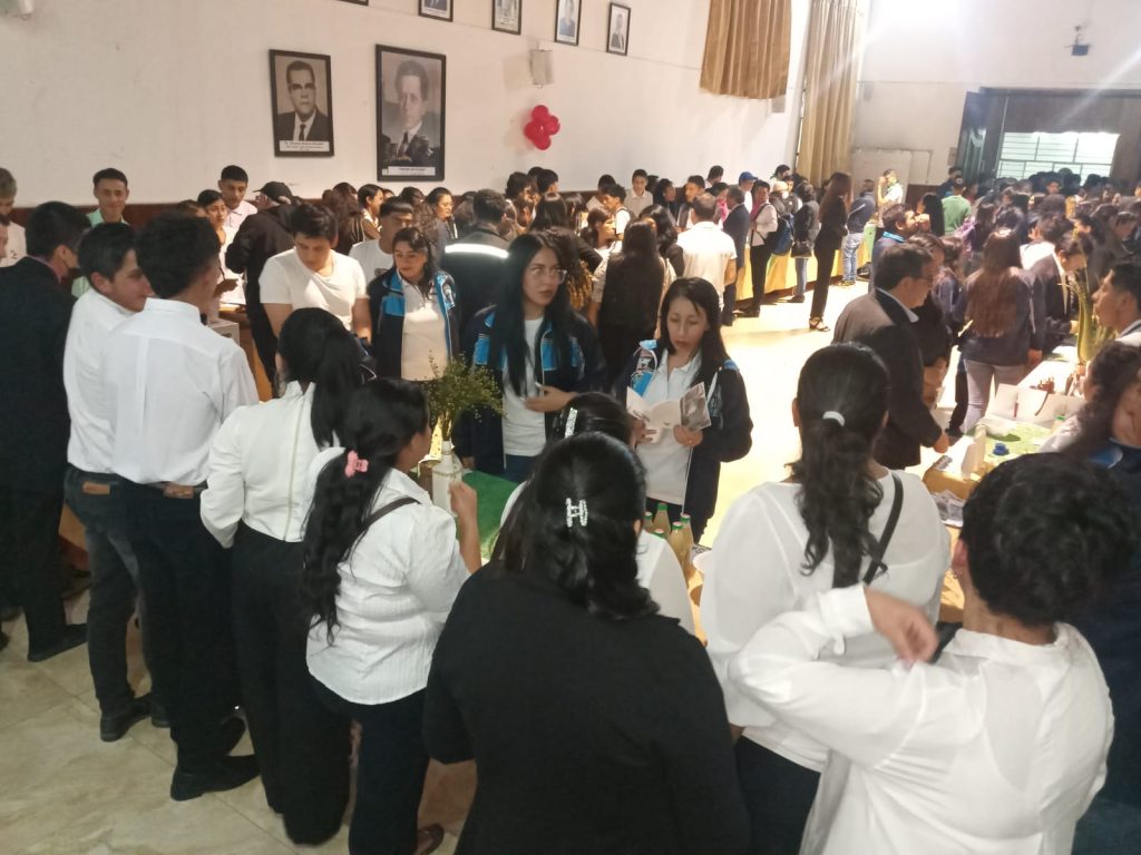 La asistencia al evento organizado por los estudiantes fue masiva.