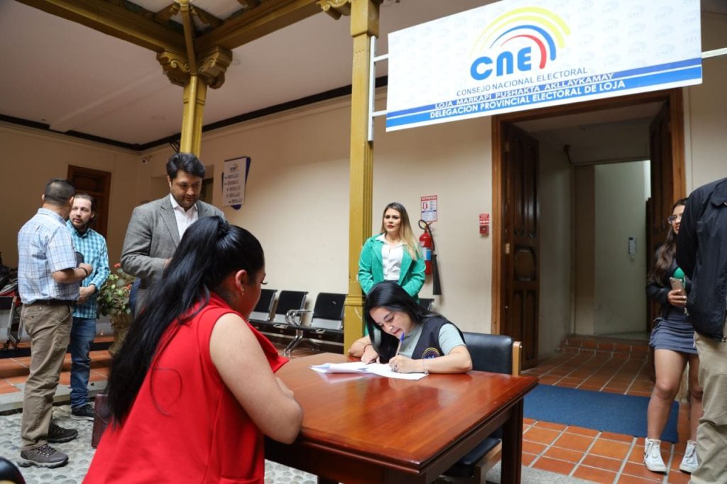 Los procesos de inscripciones se han realizado de forma presencial y virtual.