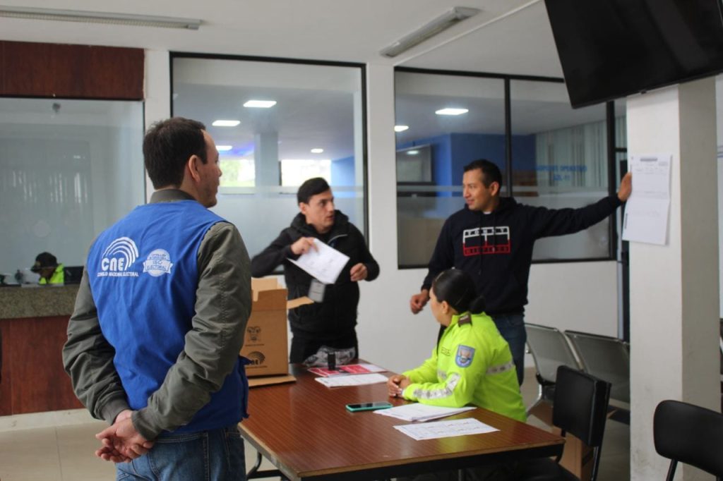 EL CNE continúa trabajando en base al calendario electoral.