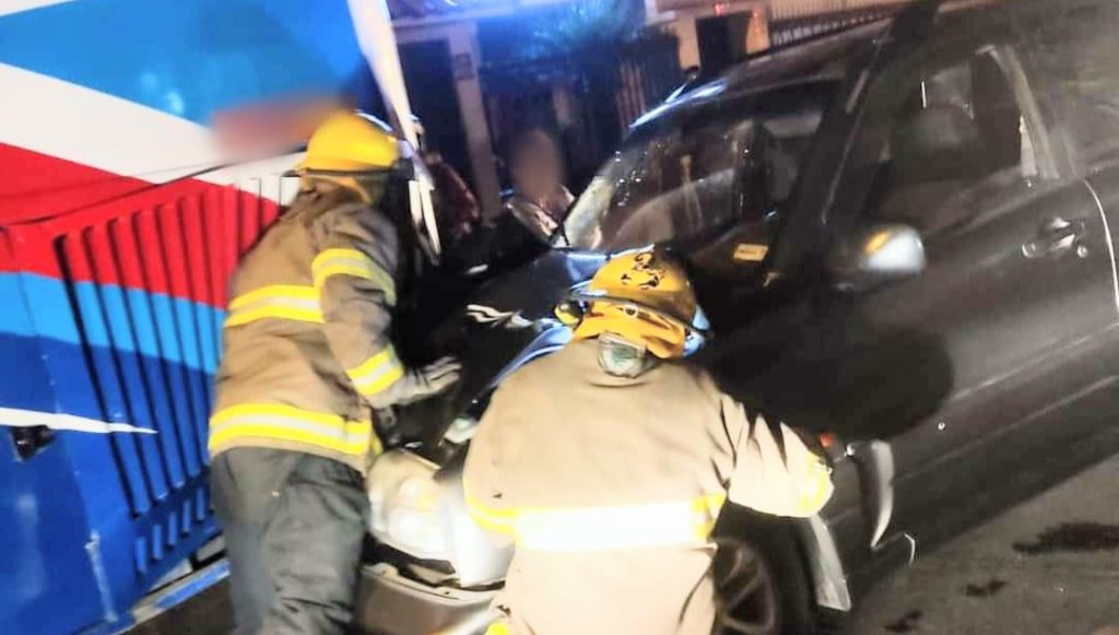 El percance ocurrió la noche del último domingo.