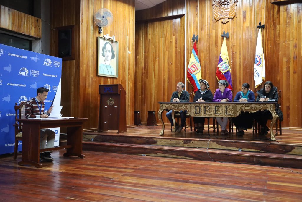 La Junta Provincial Electoral está sesionando permanentemente.