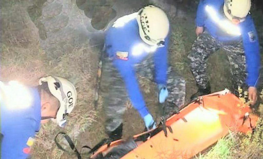 La mujer tenía varias fracturas en su cuerpo.