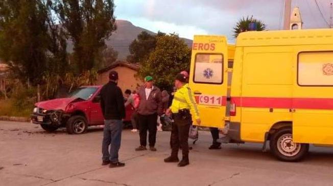 Los vehículos resultaron averiados.