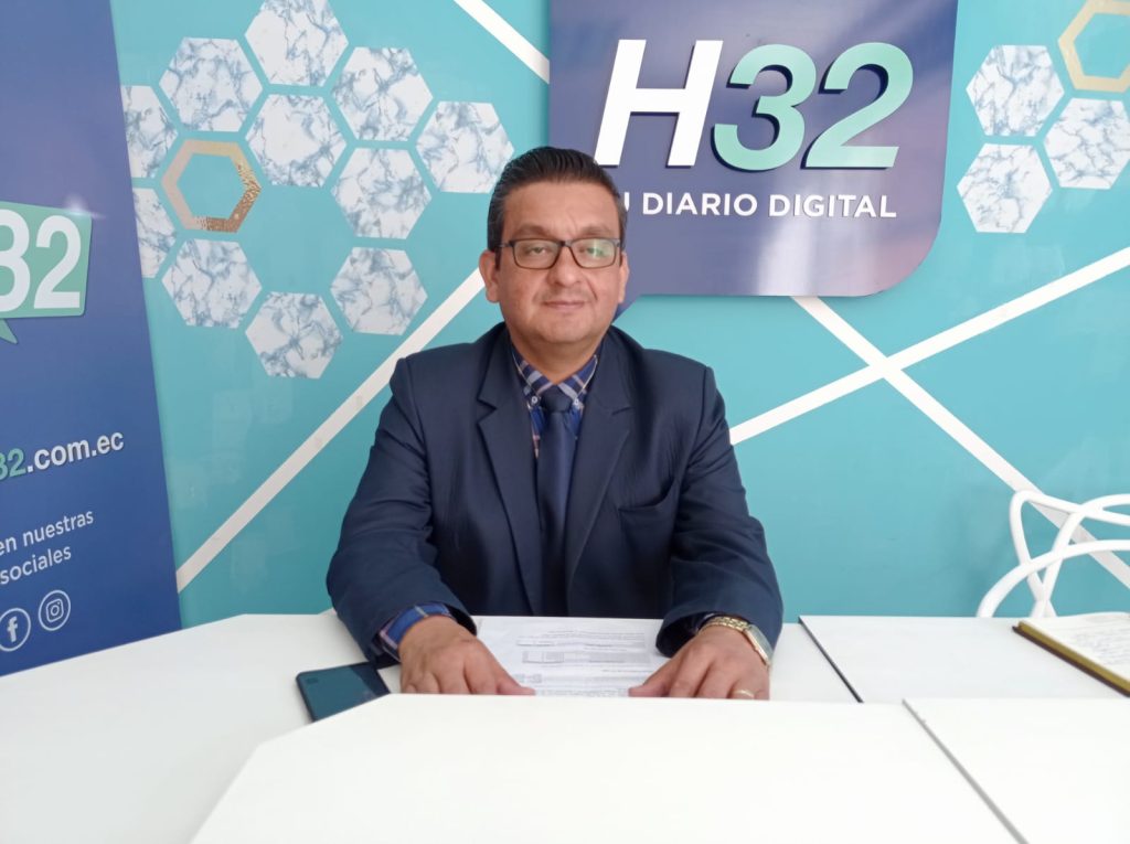 Álex Vinicio Padilla Encalada, rector del Conservatorio Superior Salvador Bustamante Celi y rector encargado del Instituto Superior Tecnológico Loja.