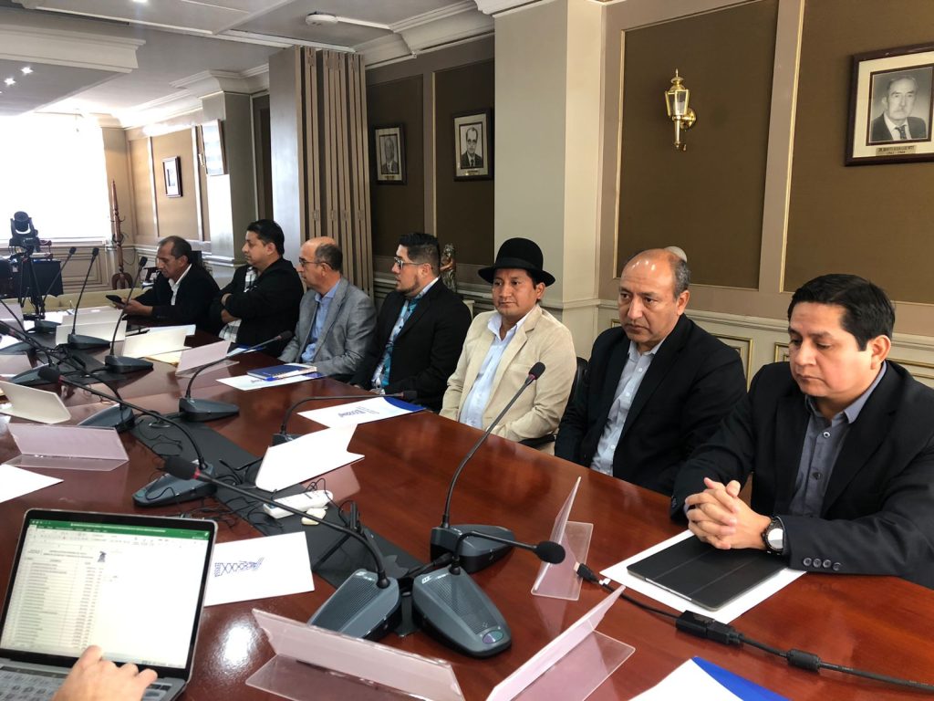 La sesión extraordinaria estuvo convocada para las 10:00 de este miércoles, 26 de julio, en las instalaciones de la Empresa Eléctrica.