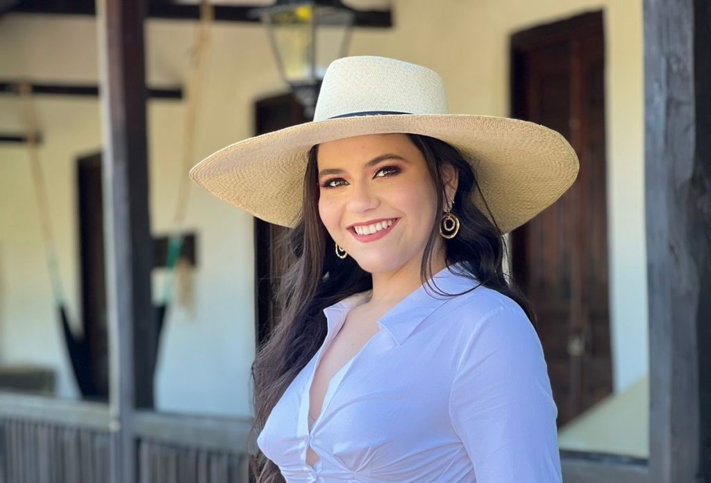María José es una joven macareña dispuesta a dar todo por su comunidad.
