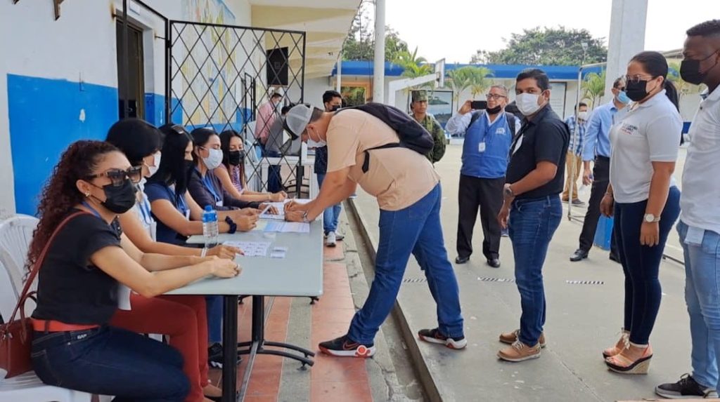 Parte de la actividad incluye los ensayos de voto asistido y preferente.