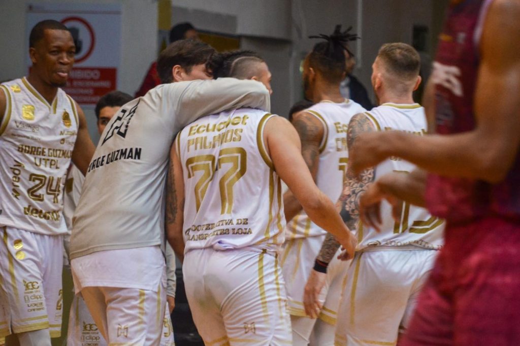 El equipo quedó agradecido por el apoyo incondicional de la afición lojana.