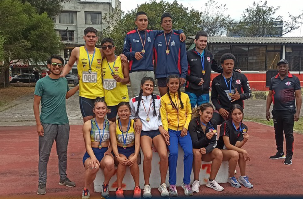 La delegación lojana consiguió podio en este torneo nacional.