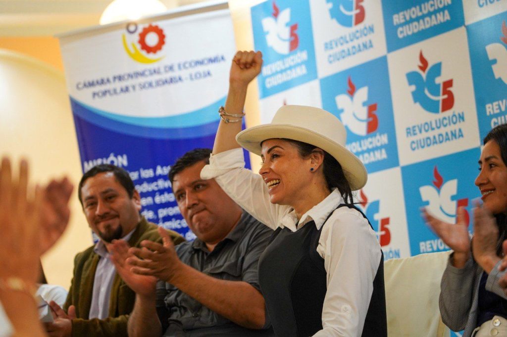La presidenciable anunció que generará varios puestos de trabajo.