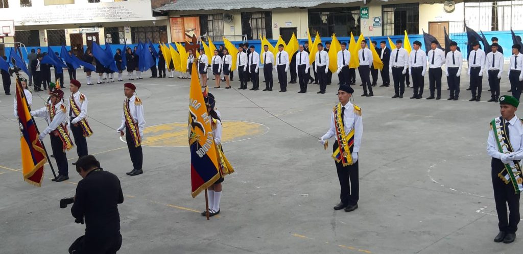 El acto se cumplió en las instalaciones del emblemático plantel lojano.