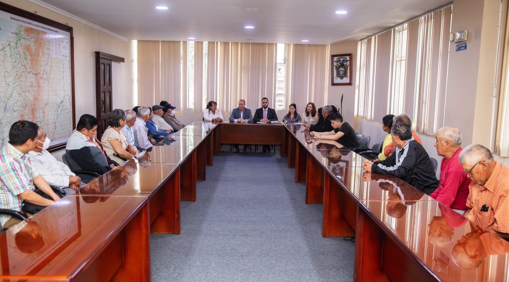 Luego de la reunión se suscribió un acuerdo.