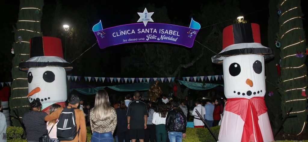 En la ornamentación del parque, ubicado cerca de la Brigada, intervinieron varias personas.