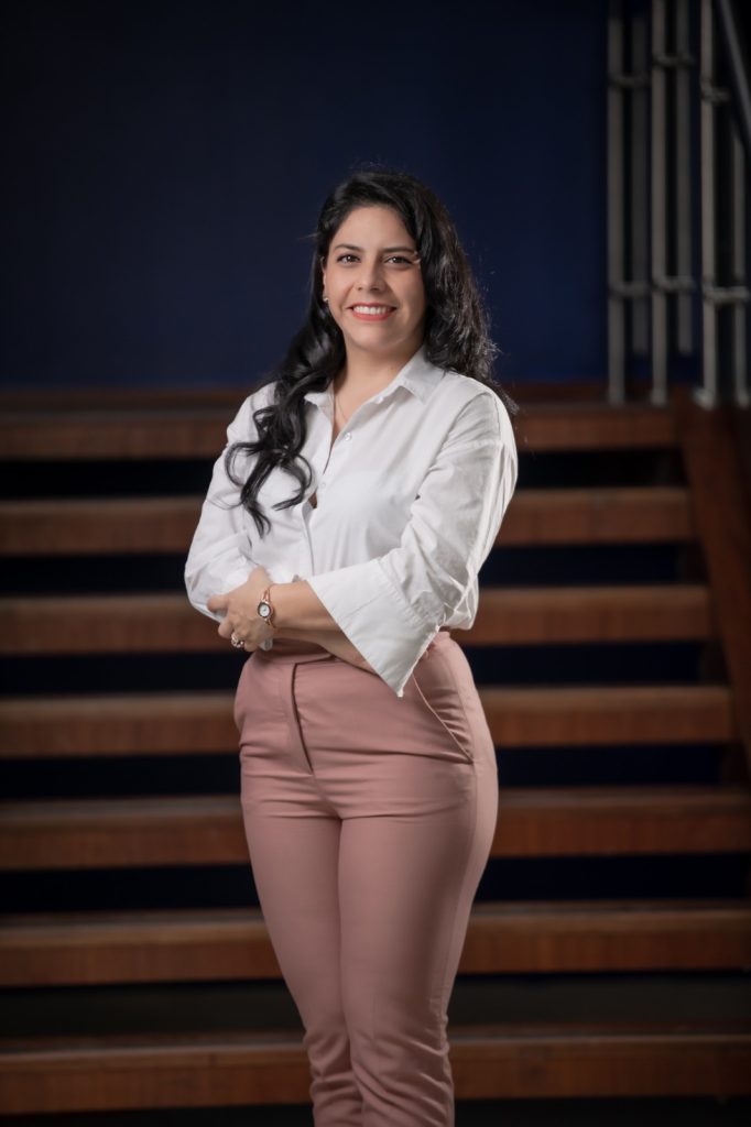 Raquel Veintimilla Quezada, directora de la Escuela de Derecho.