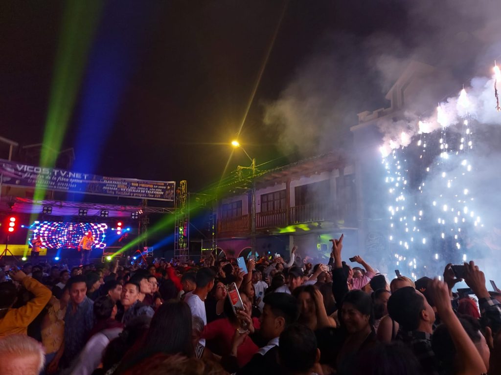 Una gran presencia de personas participaron del cierre del año.