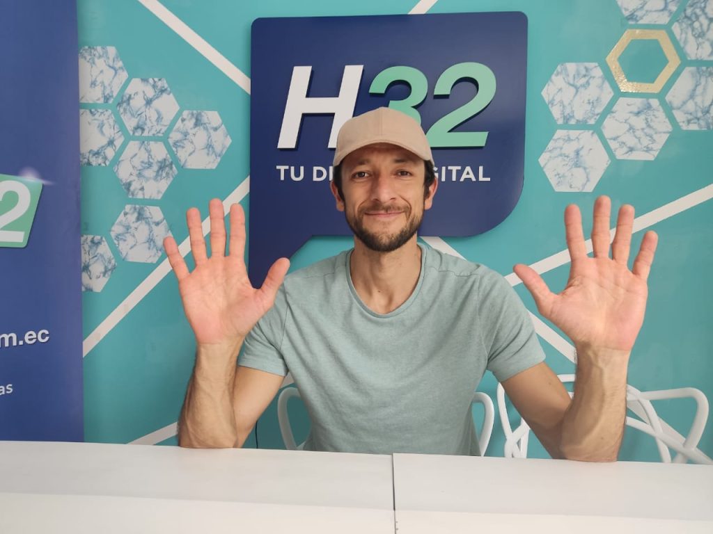 Gabriel Baumann, fundador de la banda Swing Original Monks, dice que le gustaría venir más seguido a Loja.