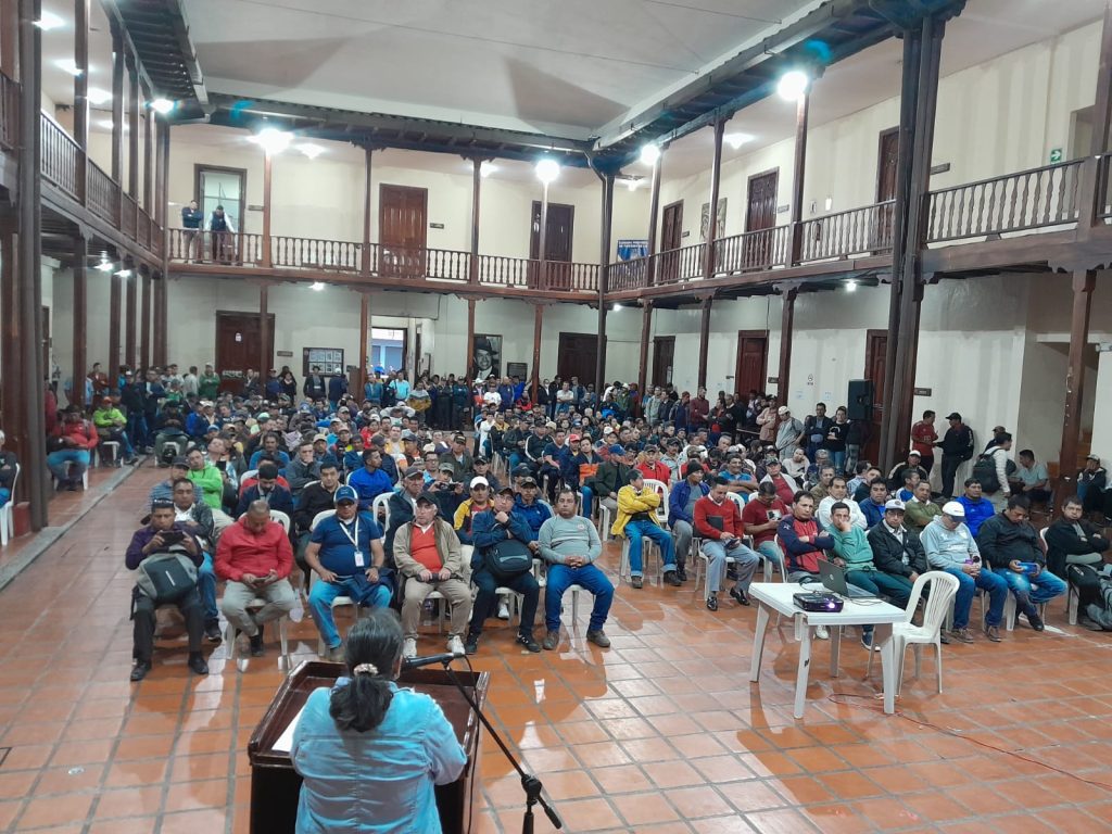 El Sindicato aglutina a 900 obreros, de los 1.340 que laboran en el Ayuntamiento.