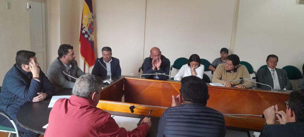 La reunión de los diferentes sectores se cumplió, este lunes, 15 de enero de 2024, en las instalaciones de la Prefectura.