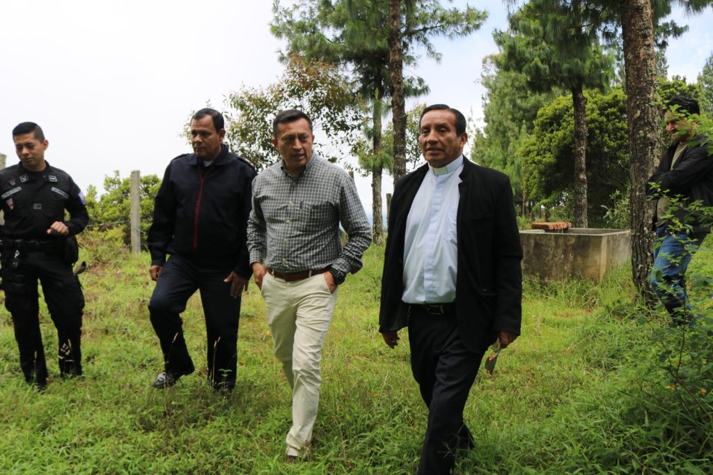 Representantes de las dos entidades recorrieron el espacio, objetivo del convenio.