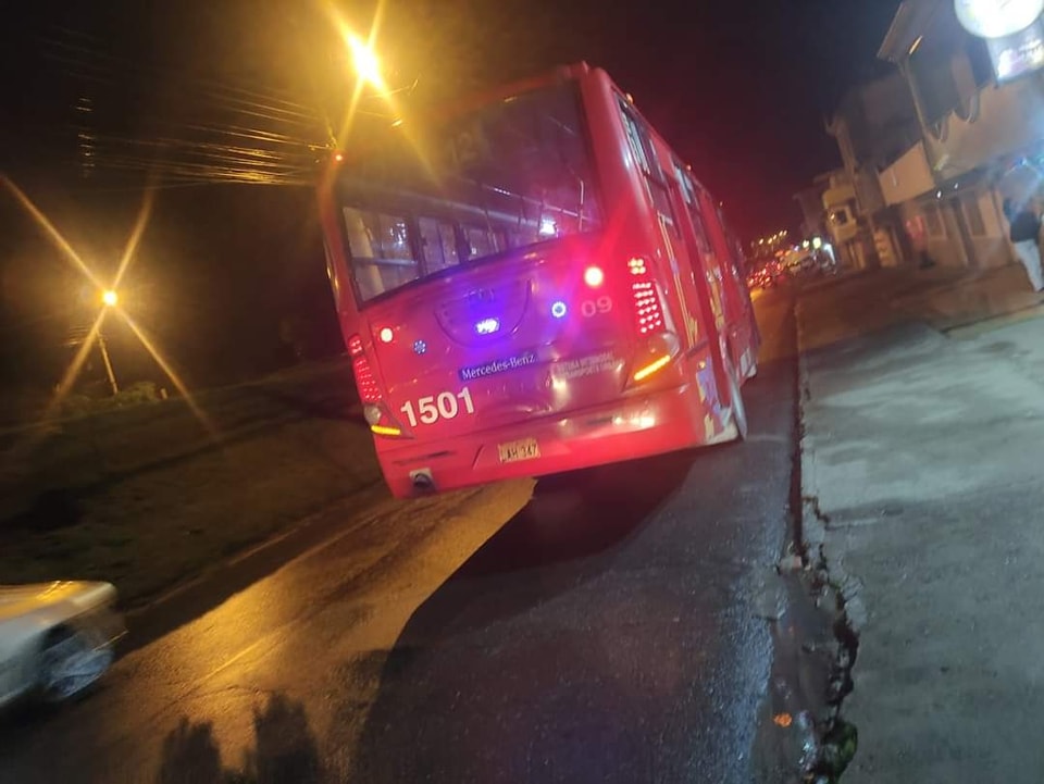 Los transportistas urbanos alegan pérdidas económicas.