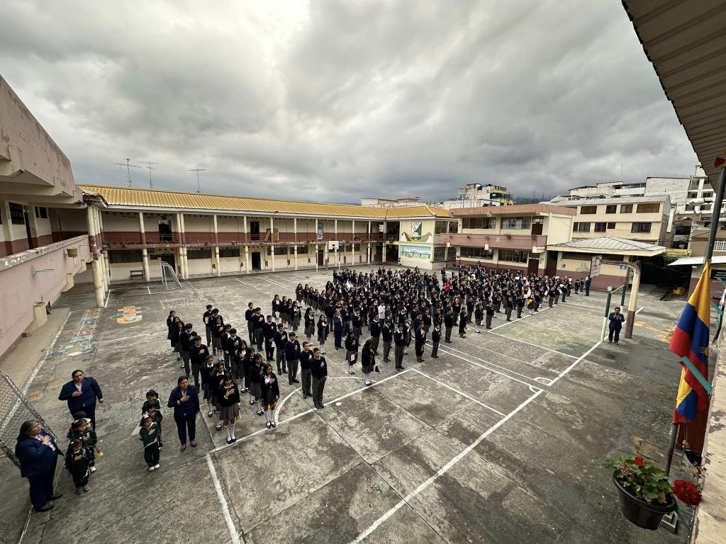 Varios reclamos se registraron por parte de los padres de familia. Solicitaban retornar a la presencialidad.