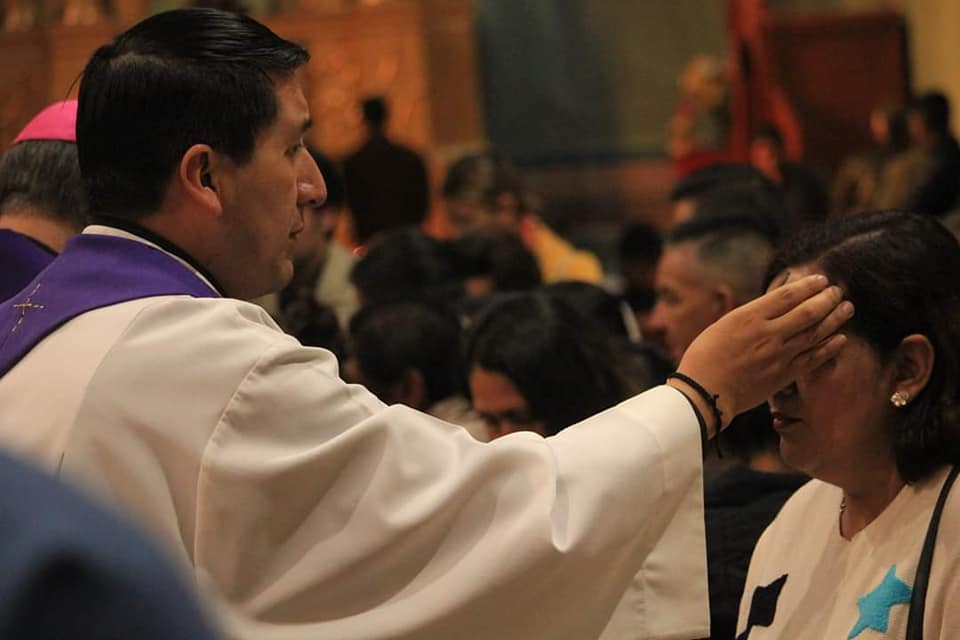 La Catedral invita a vivir la Cuaresma.