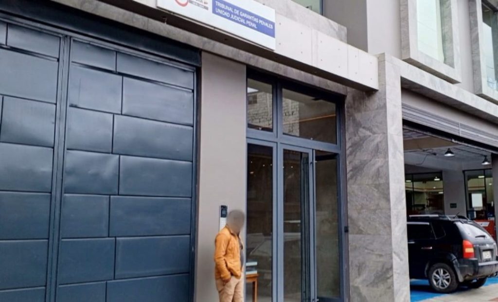 La diligencia judicial se realizó a las 14:10, de ayer.