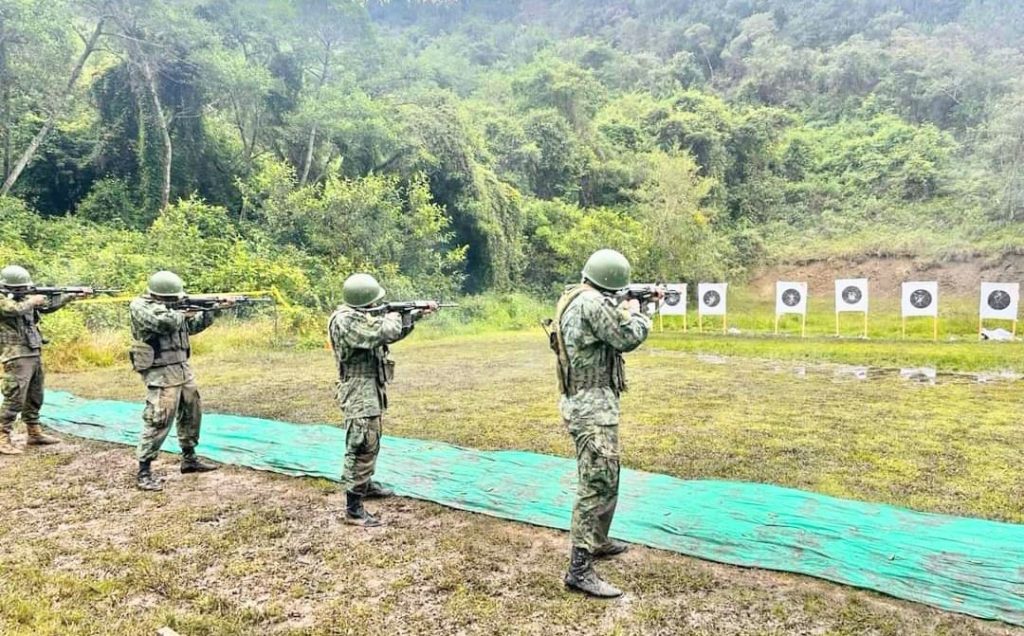 En uno de los polígonos de tiro de los cuarteles locales se ejecutó el ejercicio.