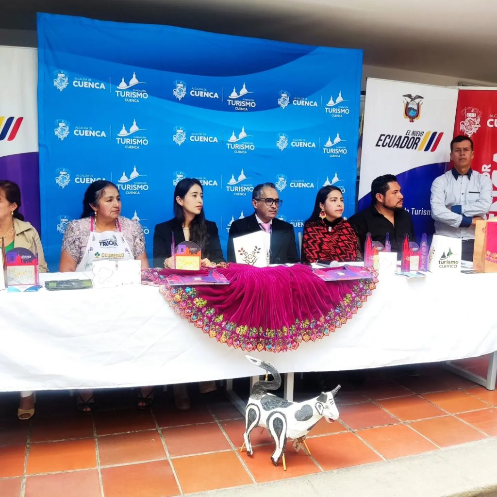 Se realizó una rueda de prensa en la Gobernación de Loja.