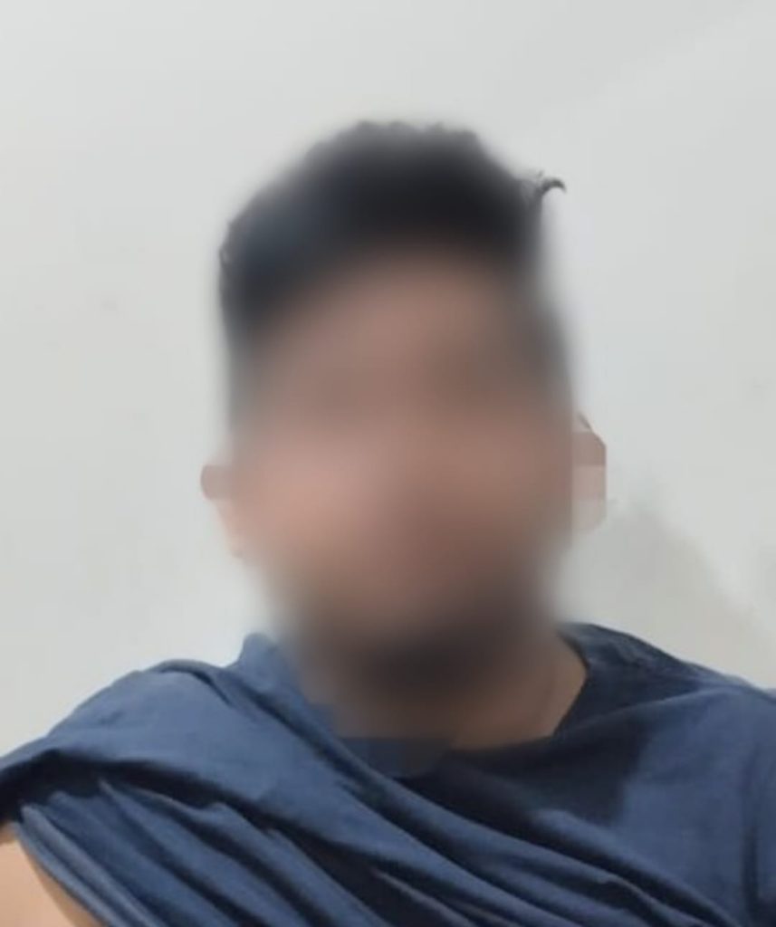 El ciudadano fue detenido por los uniformados.